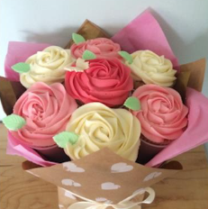 Image for event: Elegant Valentine's Cupcake Bouquet